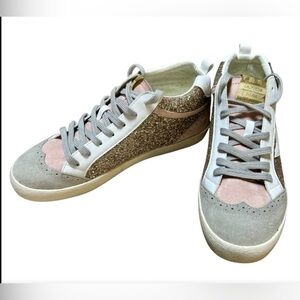 Mi.iM Gold Glitter Sneaker With‎ Star Applique Women’s 8.5 Miracle Miles Design